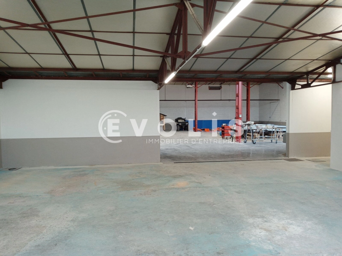 Photo 5 – location Entrepôts / activités	BEAUVALLON (69700)