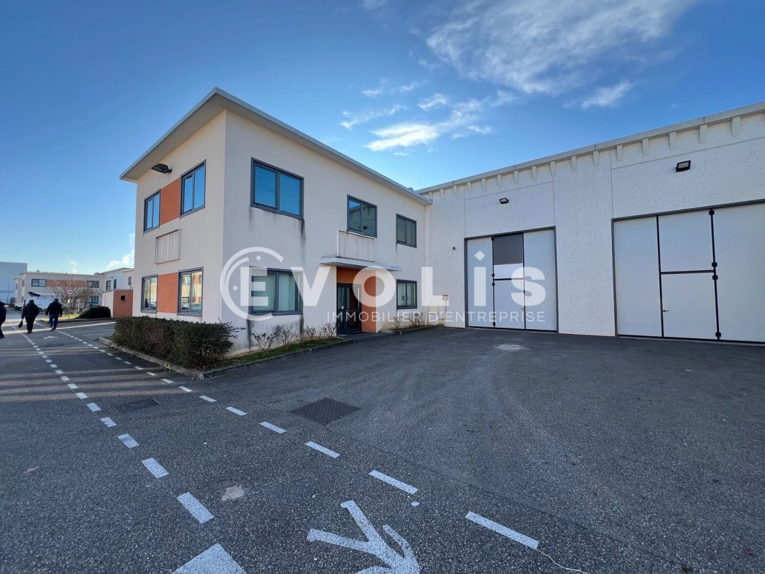 Photo 11 – location Entrepôts / activités	MEYZIEU (69330)