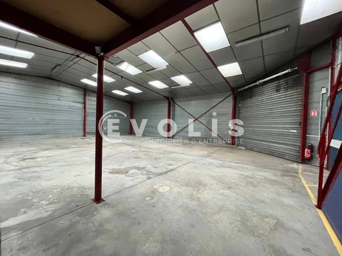 Photo 2 – location Entrepôts / activités	CARBON BLANC (33560)