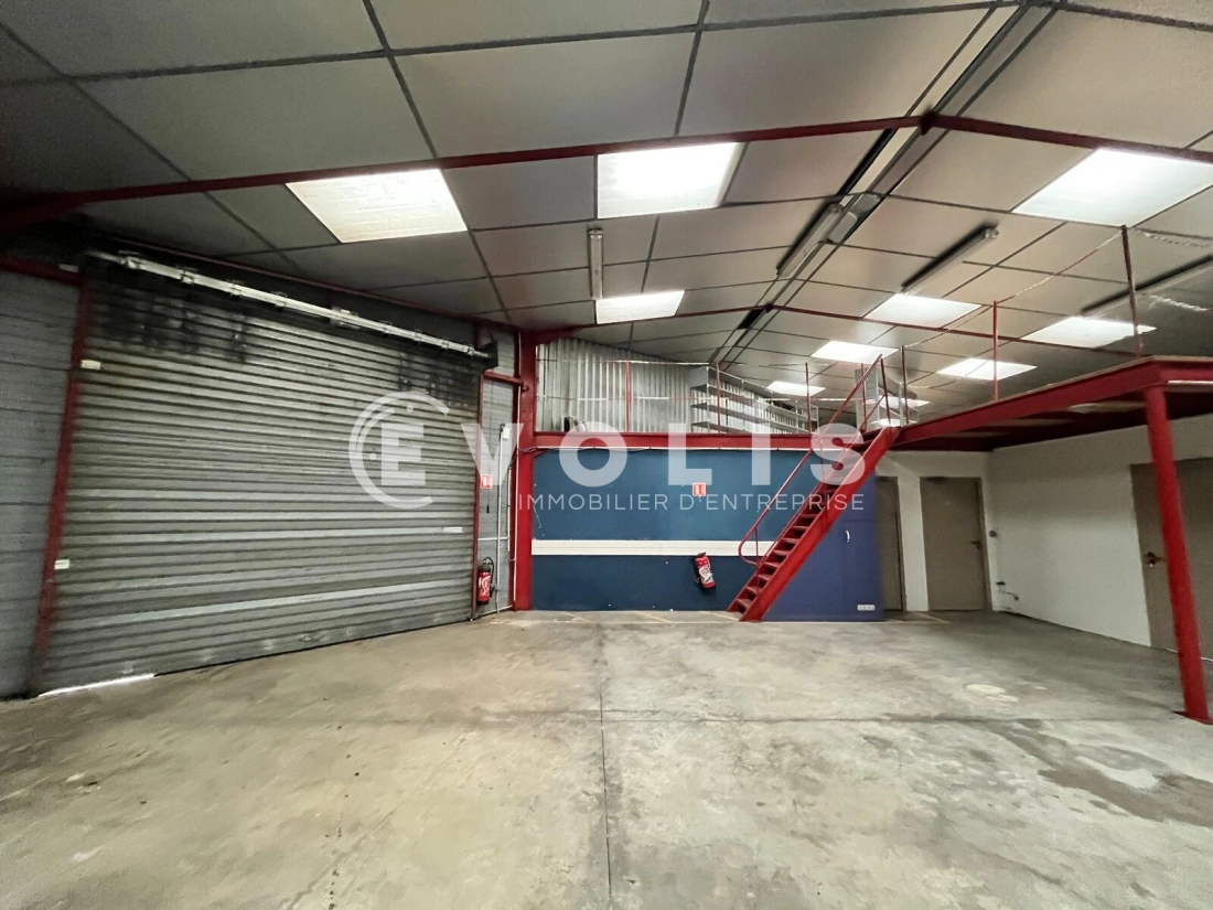 Photo 4 – location Entrepôts / activités	CARBON BLANC (33560)