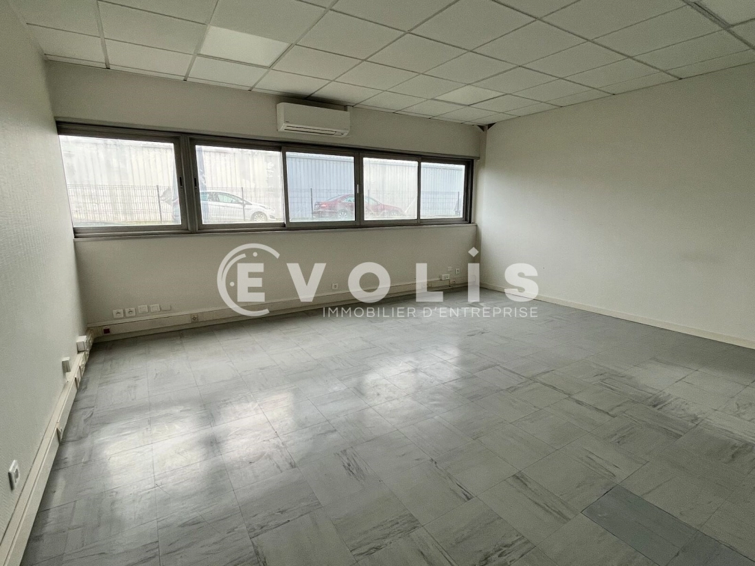 Photo 7 – location Entrepôts / activités	CARBON BLANC (33560)