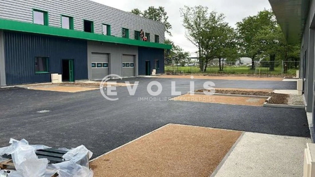 Photo 4 – location Entrepôts / activités	TIGNIEU JAMEYZIEU (38230)