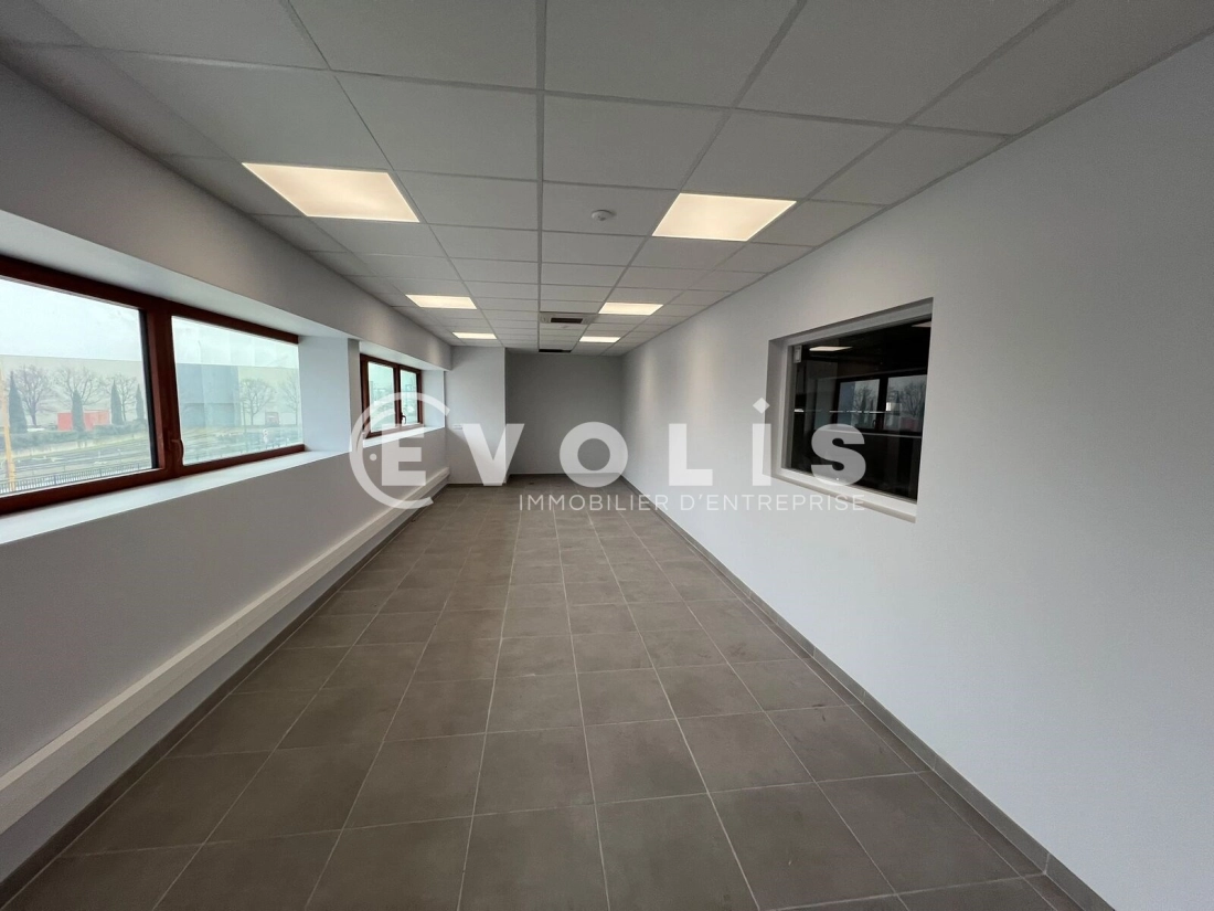 Photo 15 – location Entrepôts / activités	LYON (69007)