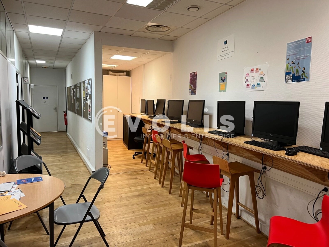 Photo 11 – location bureaux	PARIS (75018)