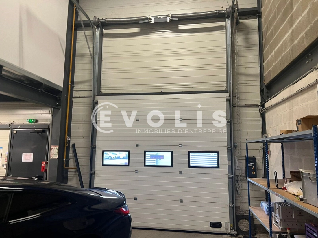 Photo 9 – vente Entrepôts / activités	VENISSIEUX (69200)