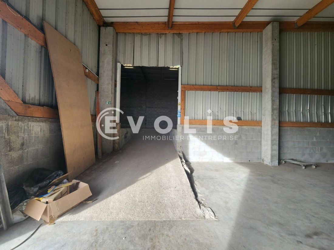 Photo 6 – location Entrepôts / activités	SONNAY (38150)