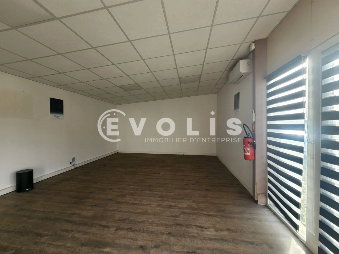 Photo 11 – location Entrepôts / activités	SONNAY (38150)