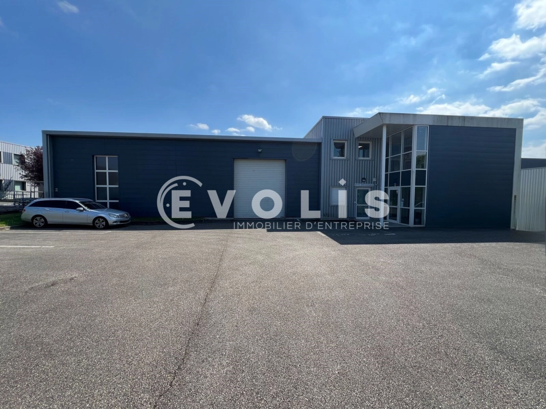 Photo 2 – vente Entrepôts / activités	TREVOUX (01600)