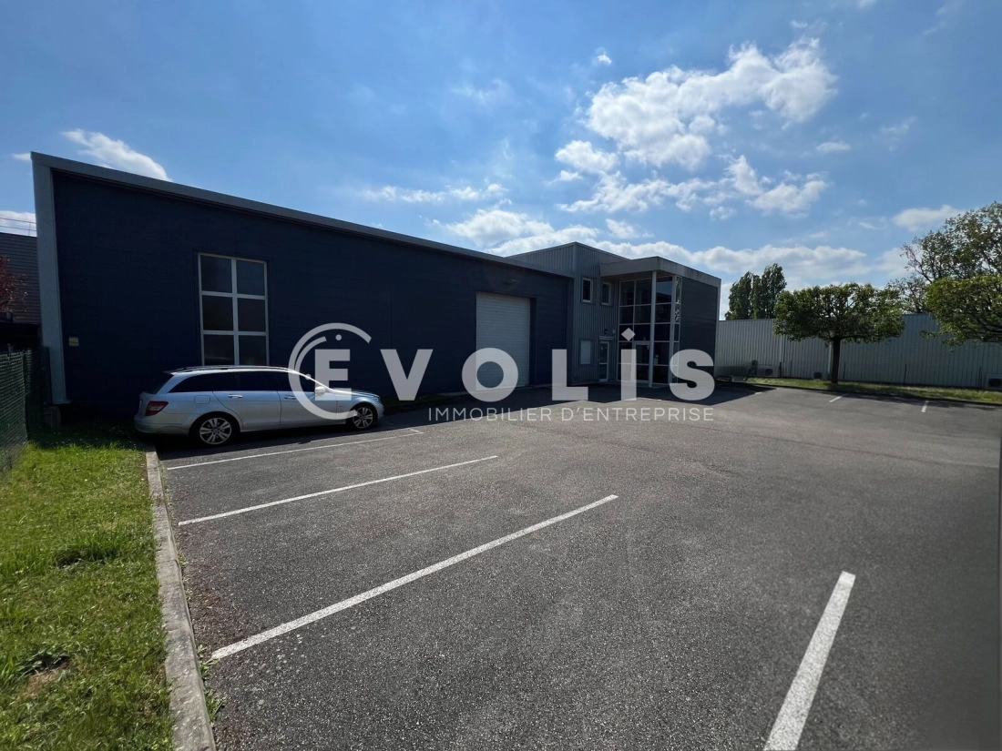 Photo 3 – vente Entrepôts / activités	TREVOUX (01600)