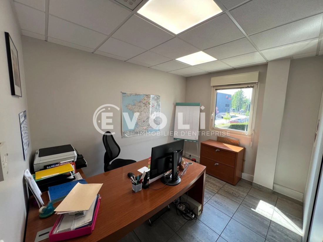 Photo 14 – vente Entrepôts / activités	TREVOUX (01600)