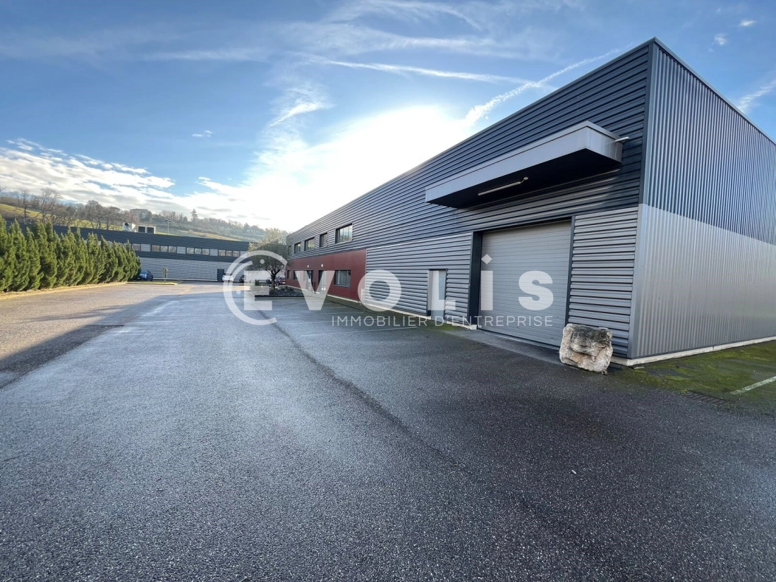 Photo 2 – location Entrepôts / activités	MARCILLY D'AZERGUES (69380)