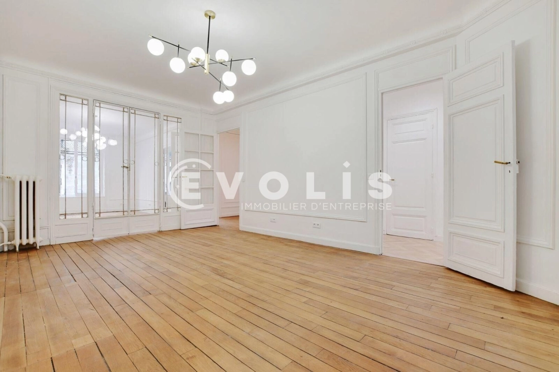 Photo 5 – vente bureaux	PARIS (75007)