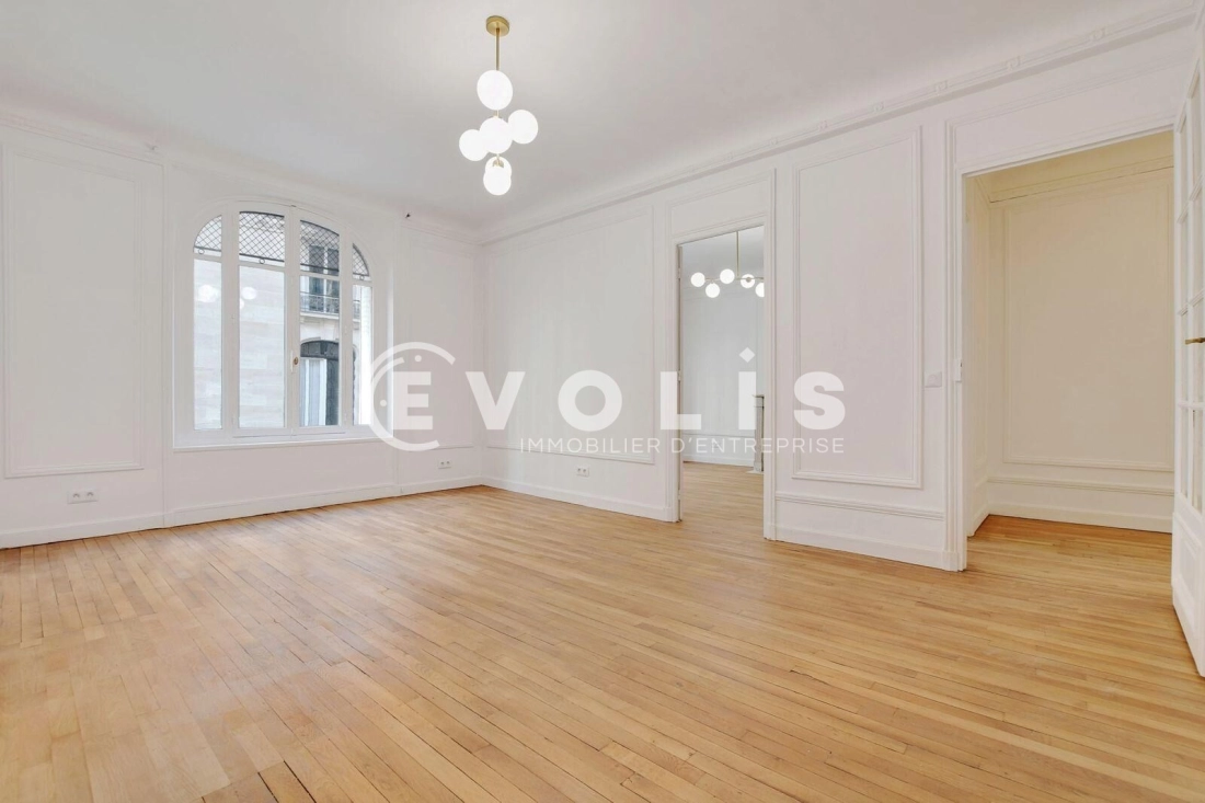 Photo 6 – vente bureaux	PARIS (75007)