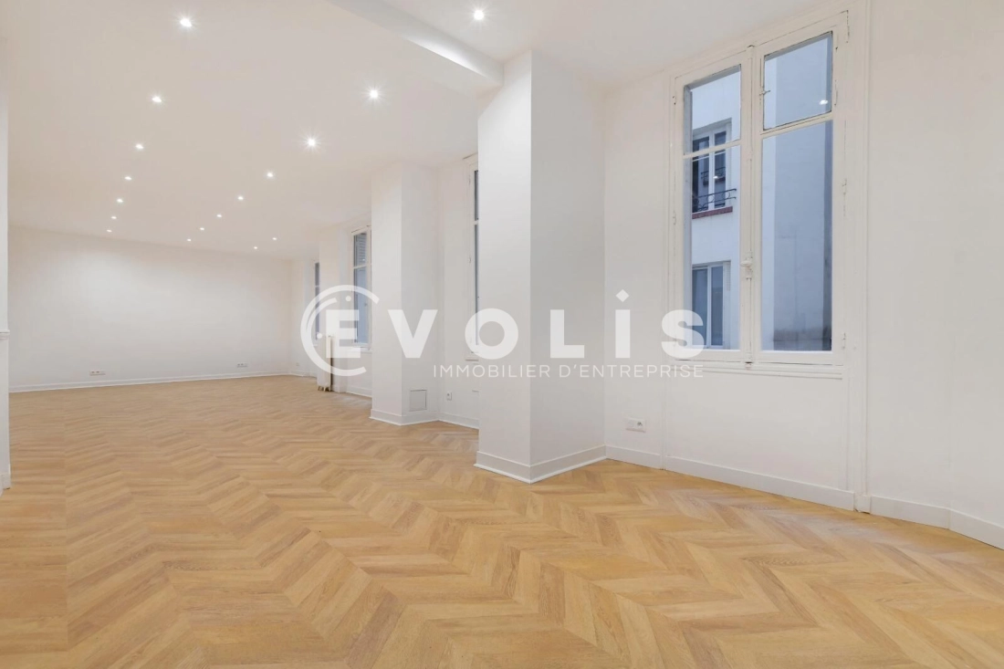 Photo 8 – vente bureaux	PARIS (75007)