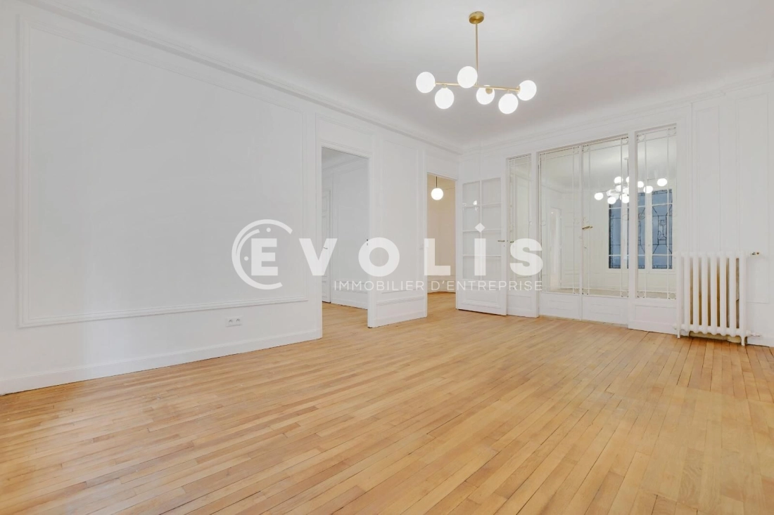 Photo 10 – vente bureaux	PARIS (75007)