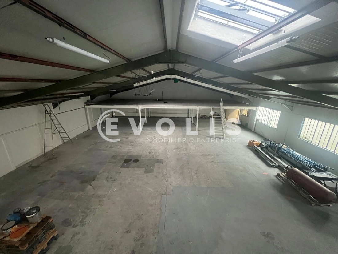 Photo 7 – location Entrepôts / activités	VILLEURBANNE (69100)