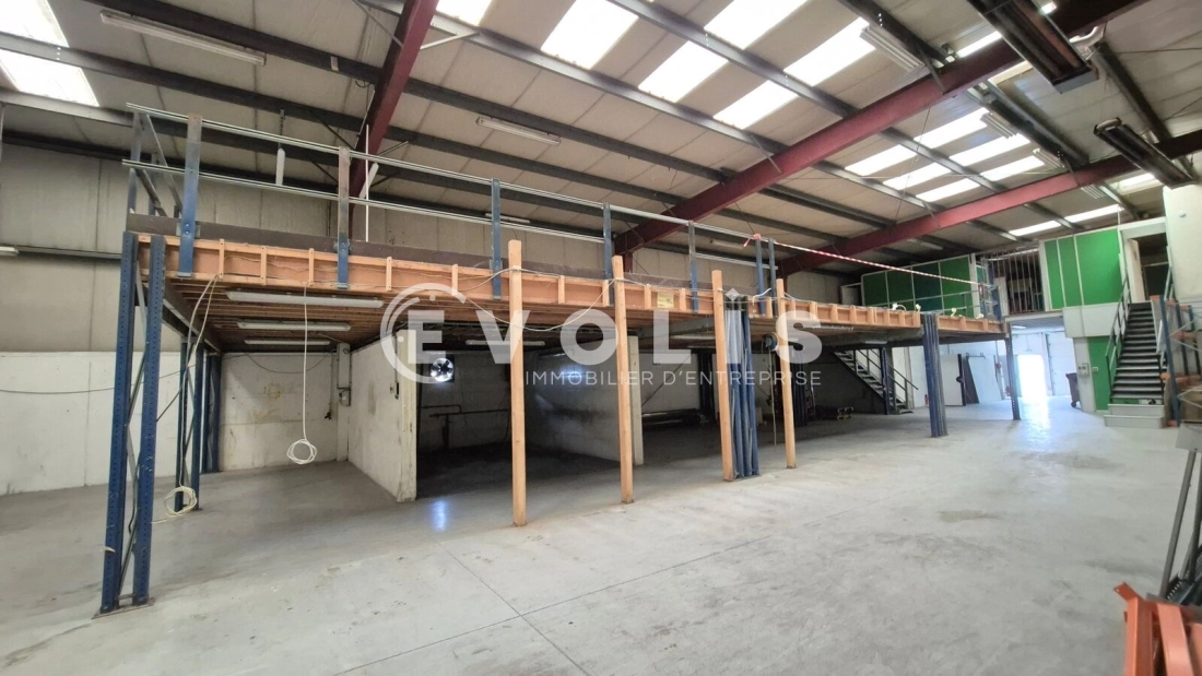 Photo 3 – location Entrepôts / activités	LAGNY SUR MARNE (77400)