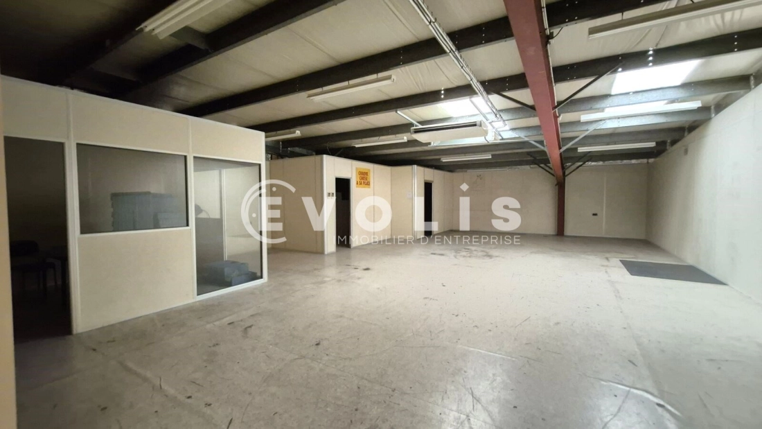 Photo 7 – location Entrepôts / activités	LAGNY SUR MARNE (77400)