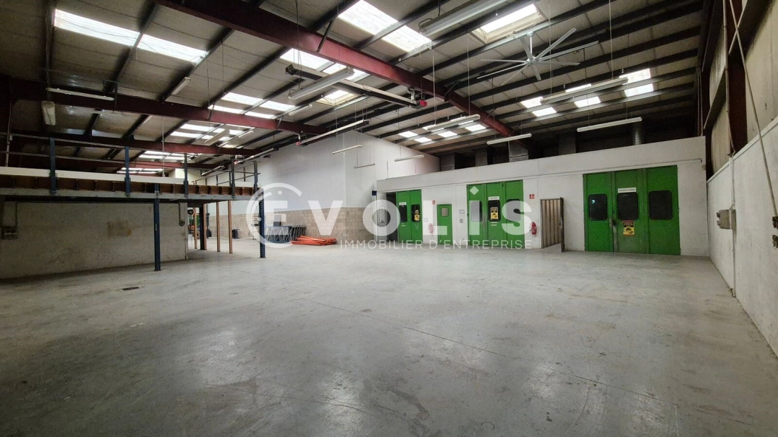 Photo 1 – location Entrepôts / activités	LAGNY SUR MARNE (77400)