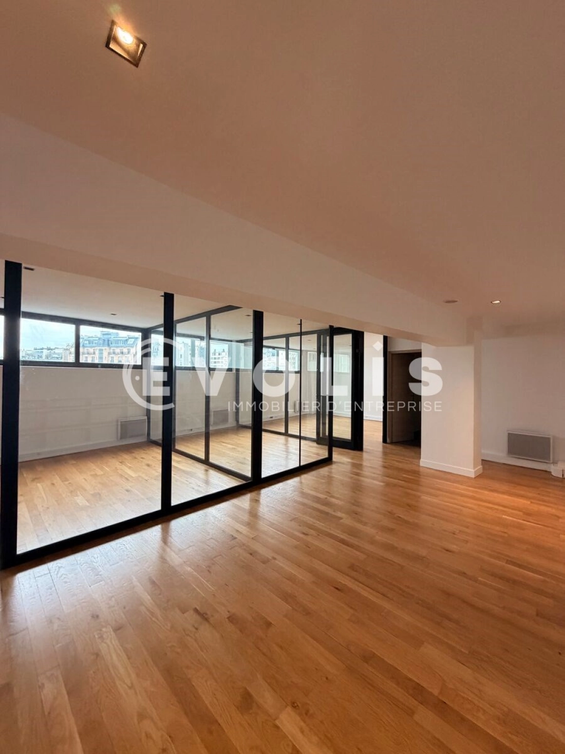 Photo 2 – location bureaux	PARIS (75016)