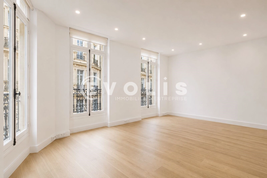 Photo 2 – location bureaux	PARIS (75008)