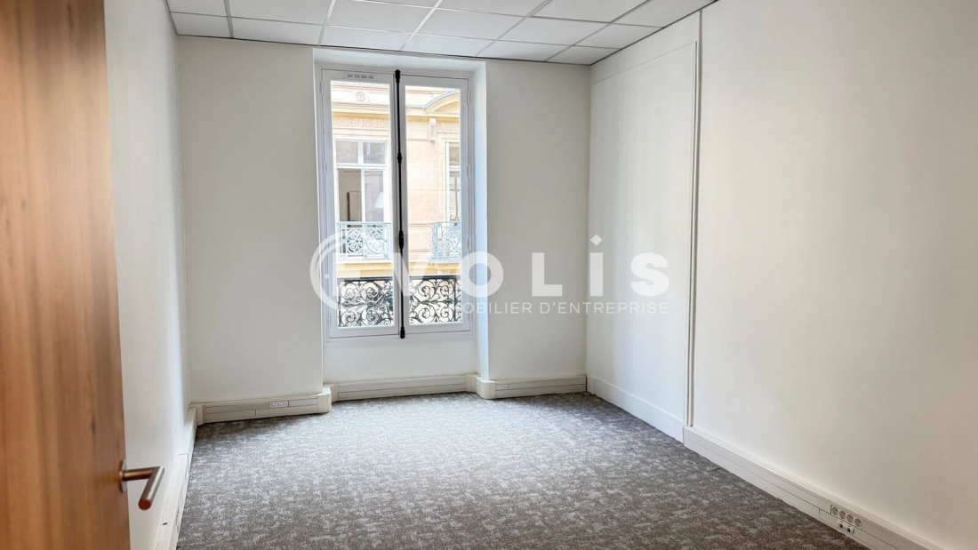 Photo 7 – location bureaux	PARIS (75008)