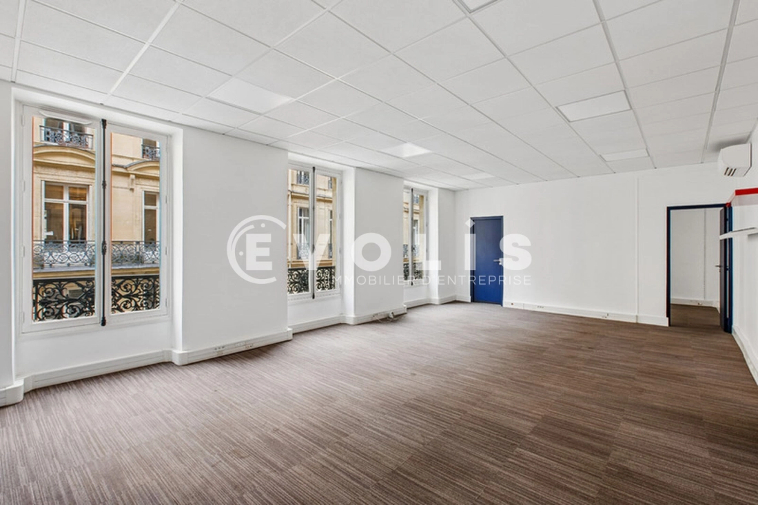 Photo 1 – location bureaux	PARIS (75008)