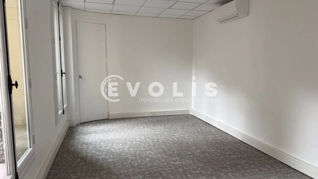 Photo 4 – location bureaux	PARIS (75008)