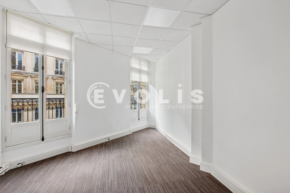 Photo 4 – location bureaux	PARIS (75008)