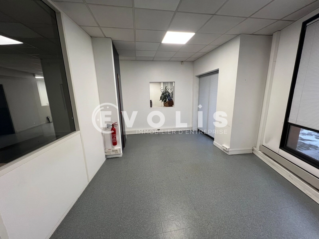 Photo 4 – location bureaux	LOGNES (77185)