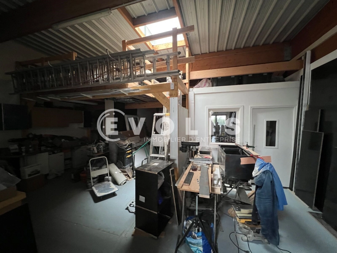 Photo 3 – location Entrepôts / activités	LOGNES (77185)