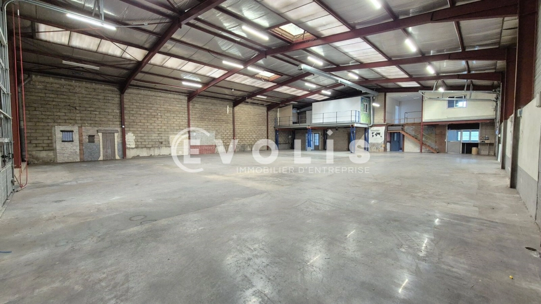 Photo 2 – location Entrepôts / activités	SAINT SOUPPLETS (77165)