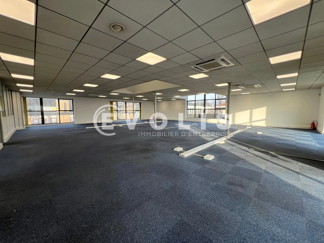 Photo 2 – vente bureaux	LIMAS (69400)