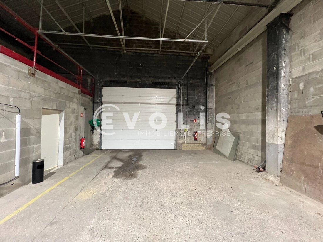 Photo 8 – location Entrepôts / activités	CHASSIEU (69680)