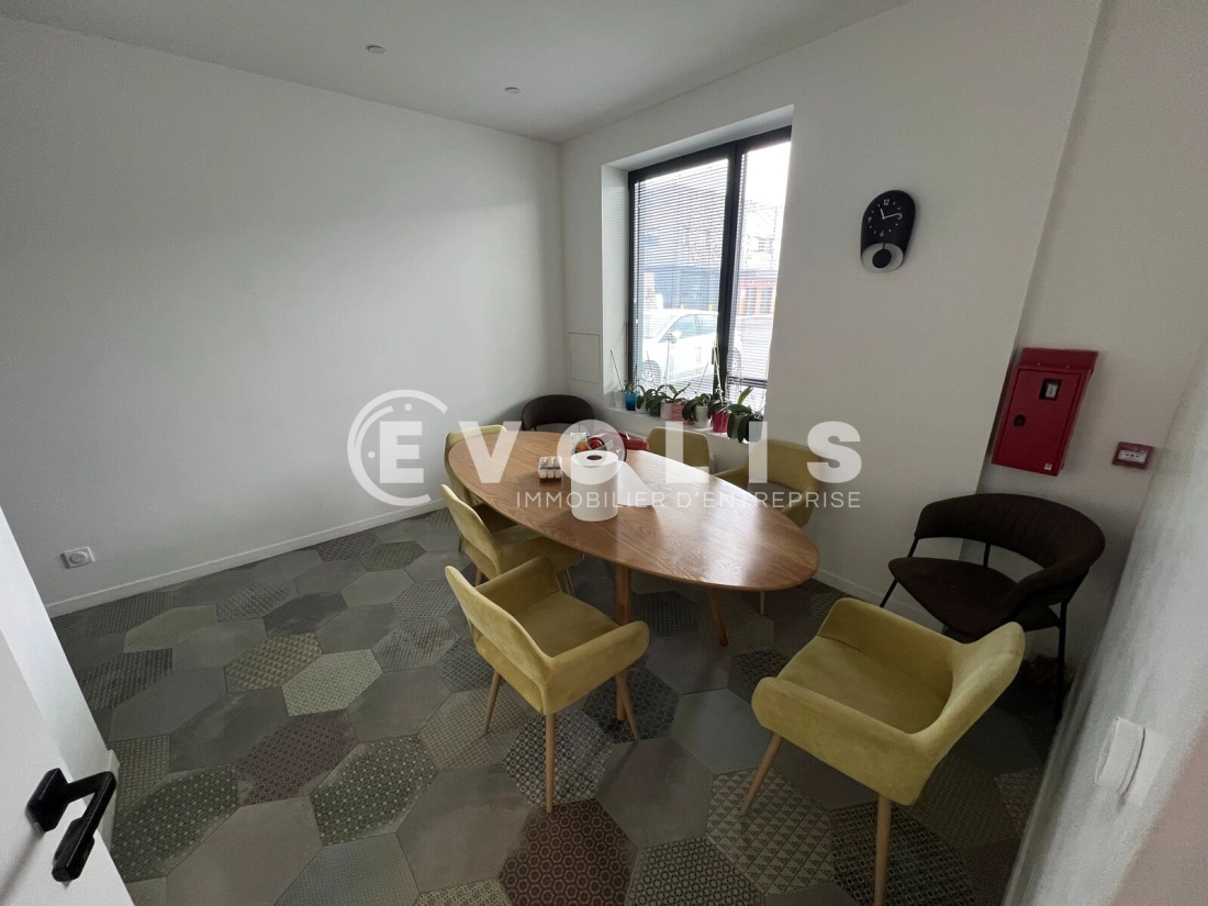 Photo 5 – location Entrepôts / activités	COURTRY (77181)