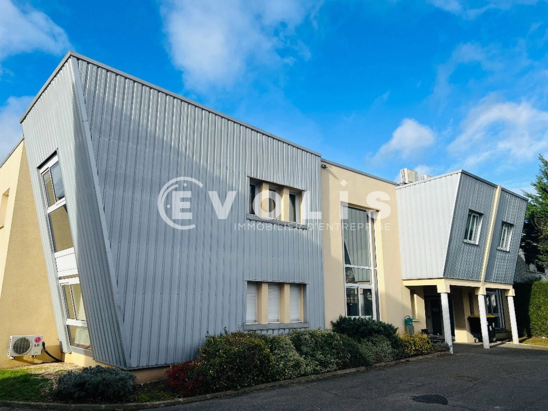 Photo 1 – location bureaux	SAVIGNY LE TEMPLE (77176)