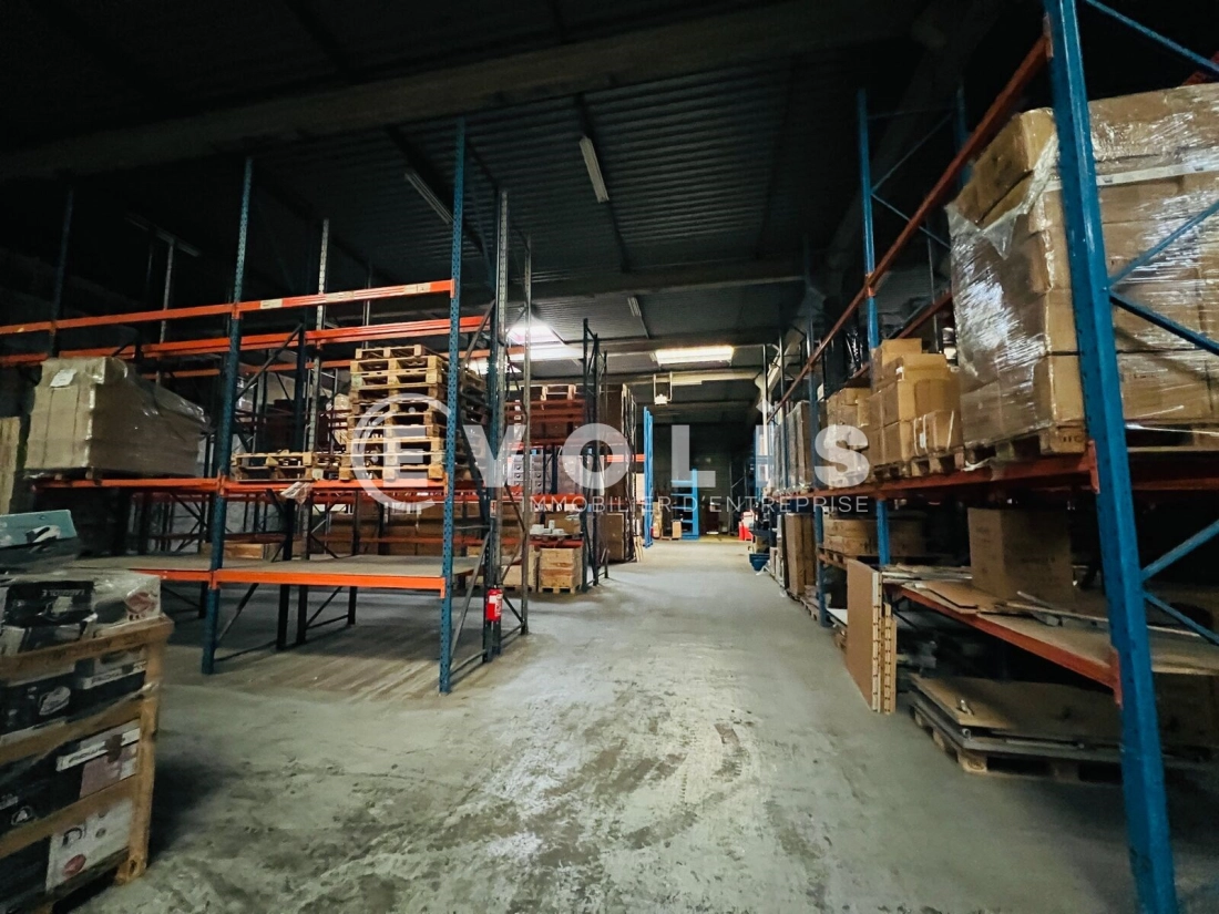 Photo 3 – location Entrepôts / activités	CHENNEVIERES SUR MARNE (94430)