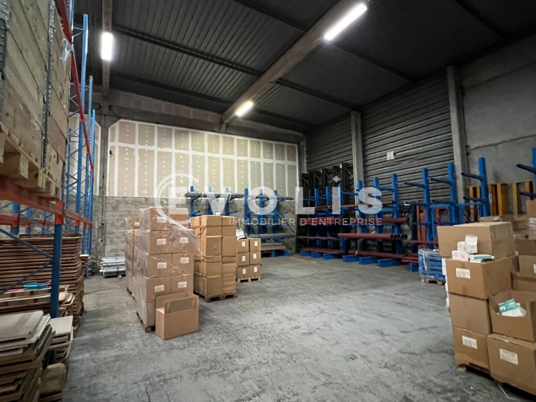 Photo 6 – location Entrepôts / activités	CHENNEVIERES SUR MARNE (94430)