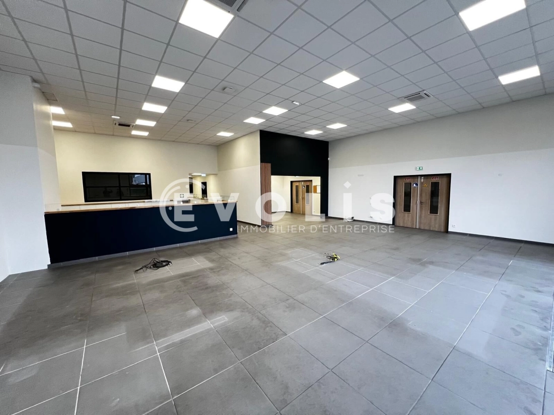 Photo 3 – location Entrepôts / activités	CORBEIL ESSONNES (91100)