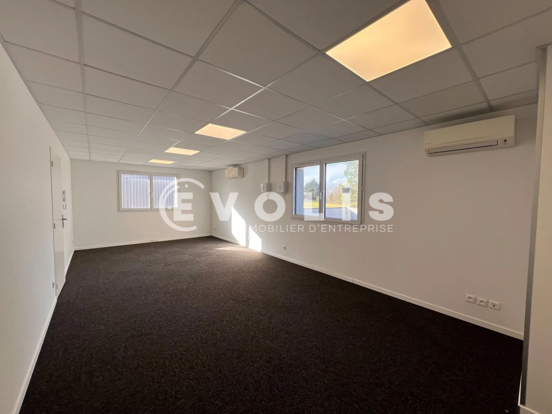 Photo 2 – location bureaux	POMPIGNAC (33370)