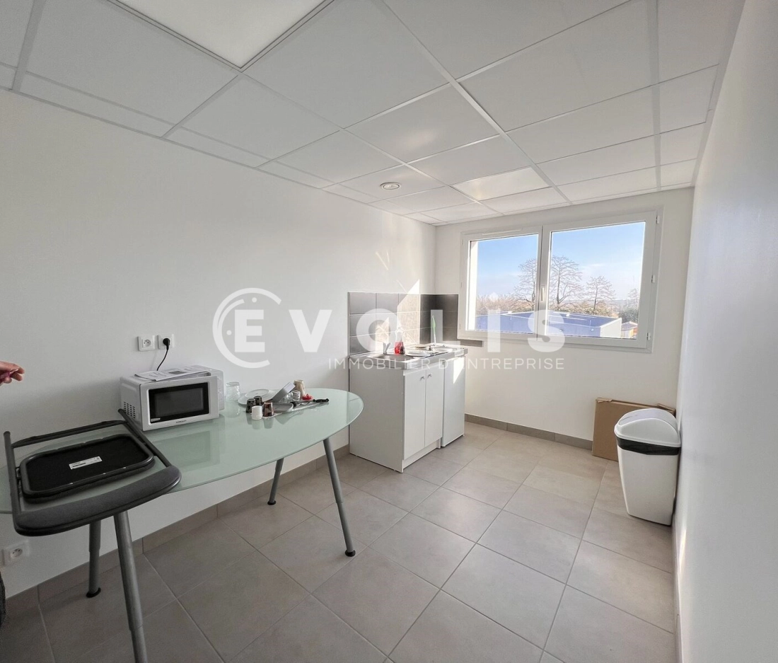 Photo 4 – location bureaux	POMPIGNAC (33370)