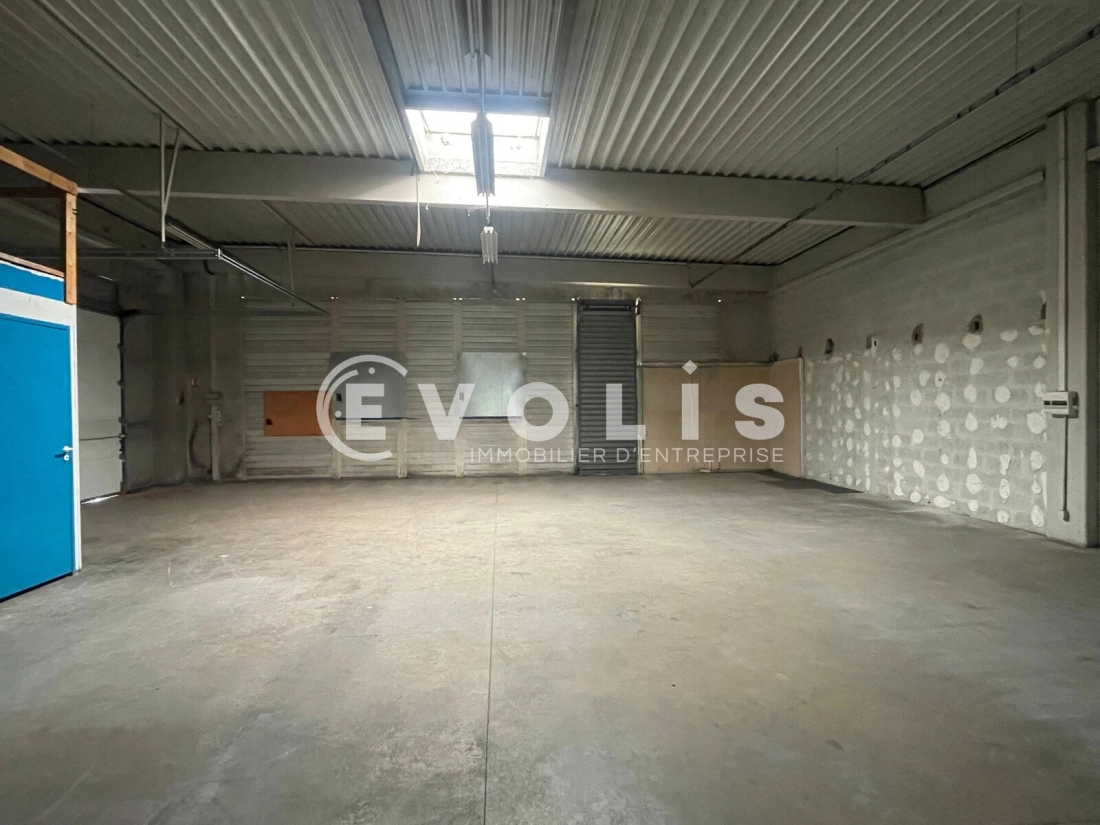 Photo 2 – location Entrepôts / activités	MERIGNAC (33700)