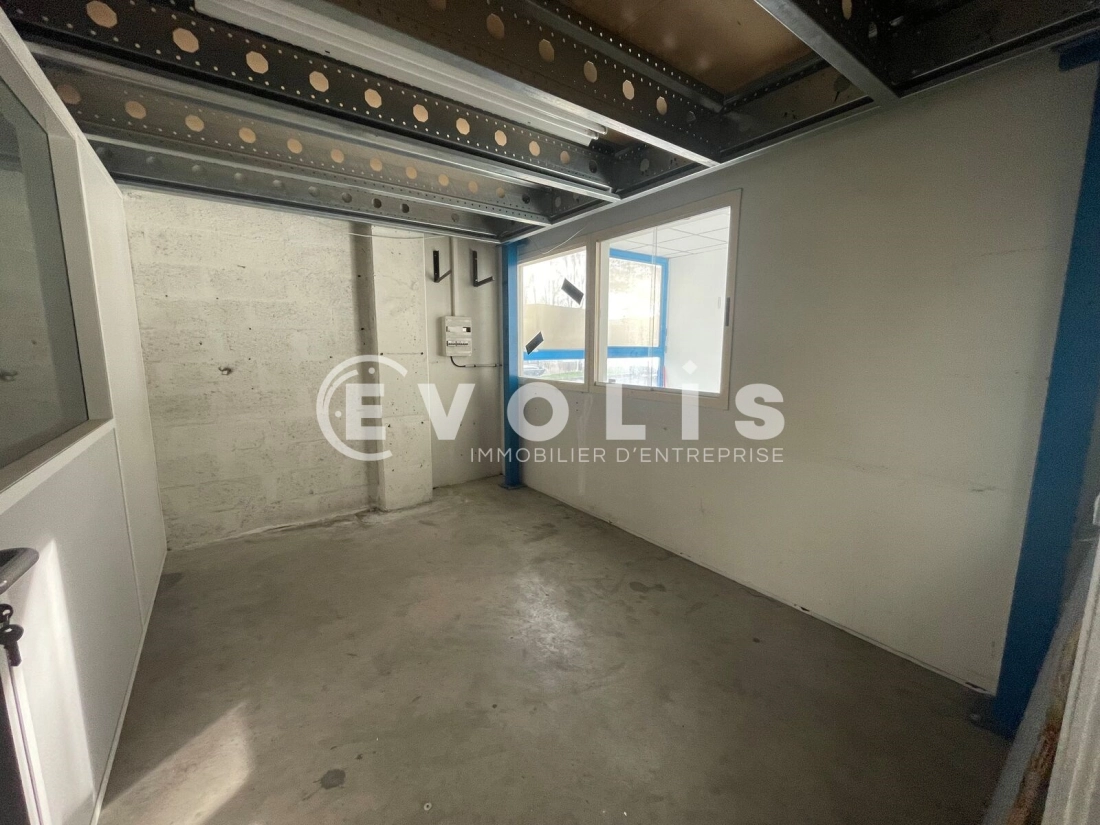 Photo 6 – location Entrepôts / activités	MERIGNAC (33700)