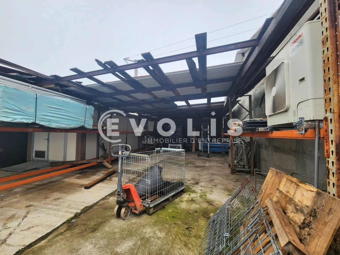 Photo 12 – location Entrepôts / activités	FRONTONAS (38290)