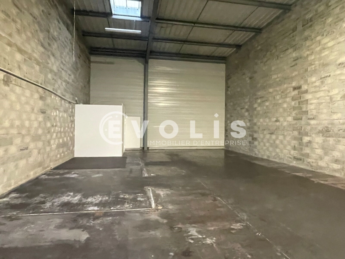 Photo 5 – location Entrepôts / activités	VILLENAVE D'ORNON (33140)