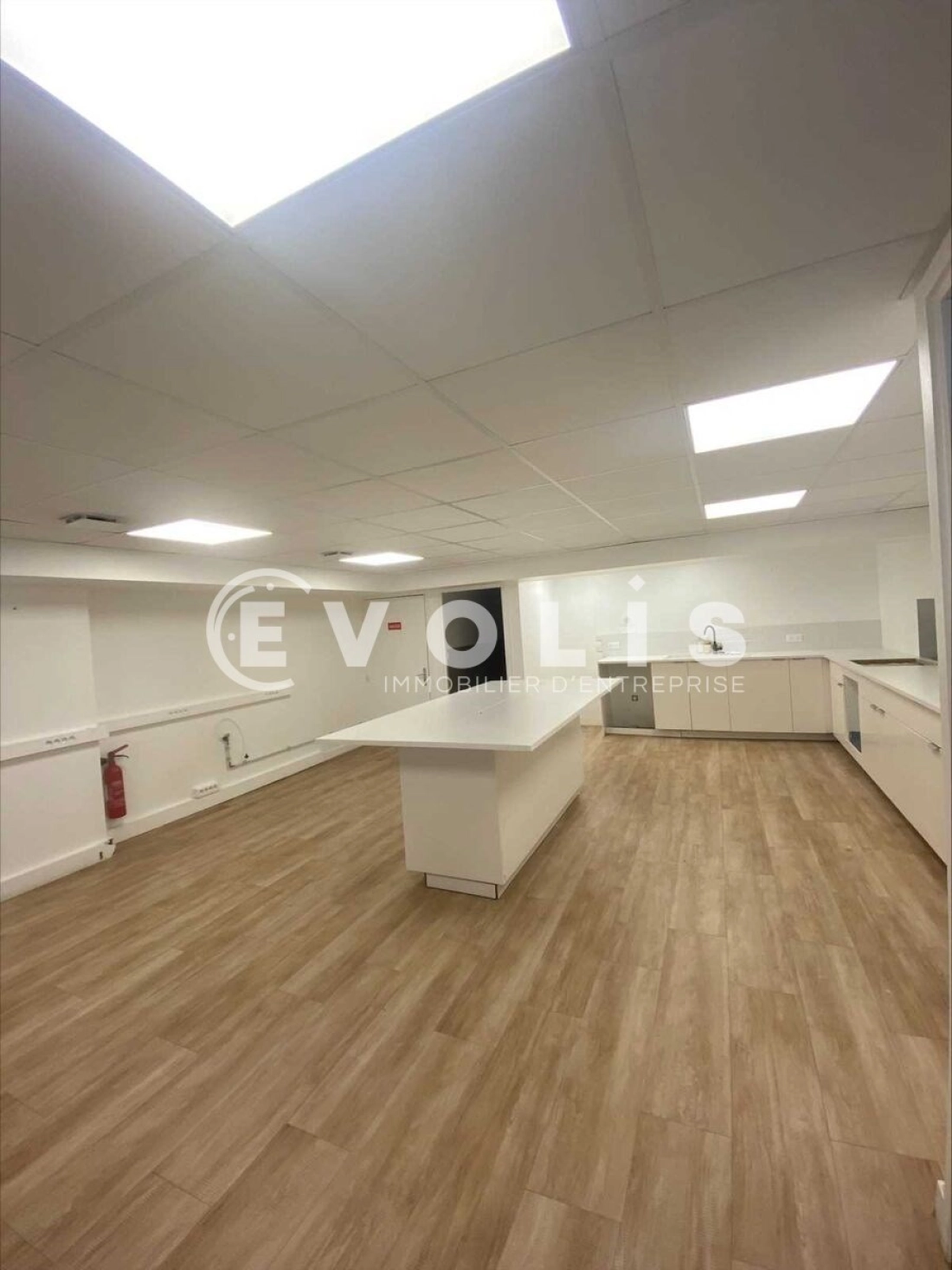 Photo 5 – vente bureaux	PARIS (75004)