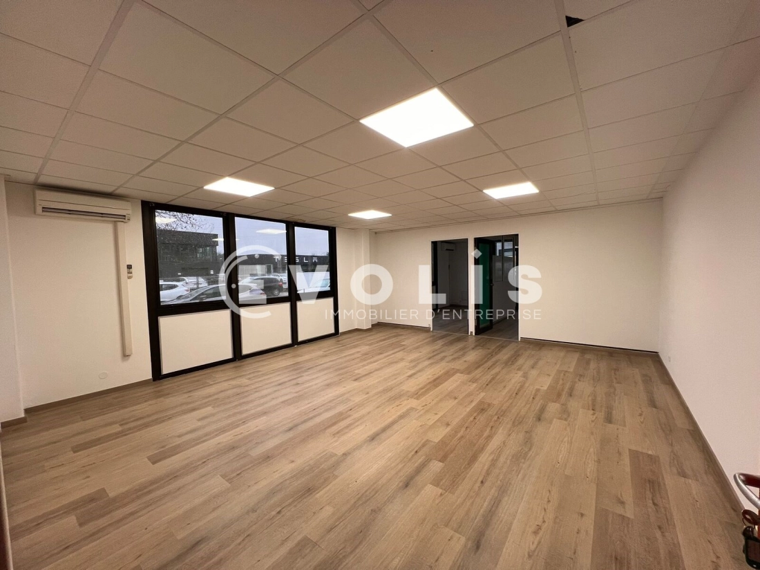 Photo 1 – location bureaux	MERIGNAC (33700)