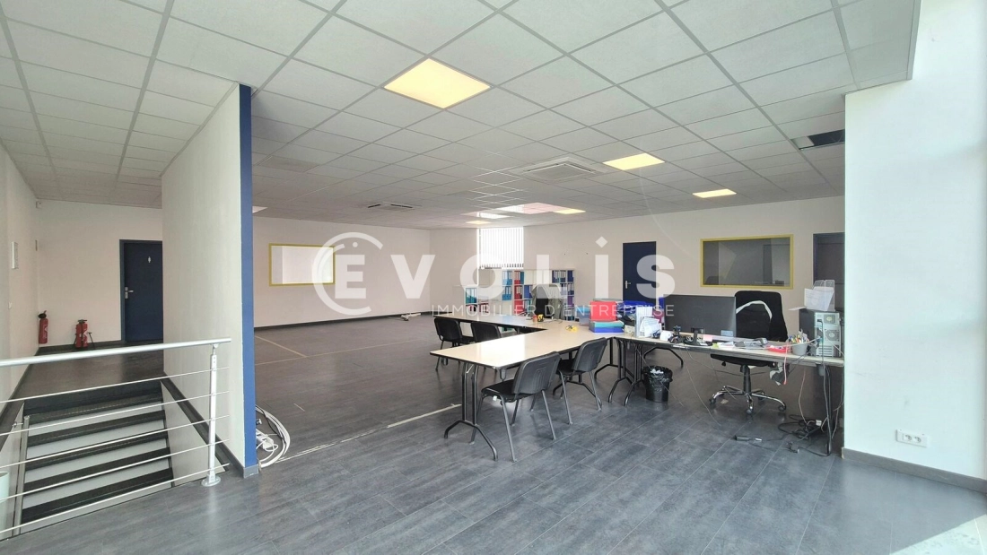 Photo 1 – location bureaux	MONTEVRAIN (77144)