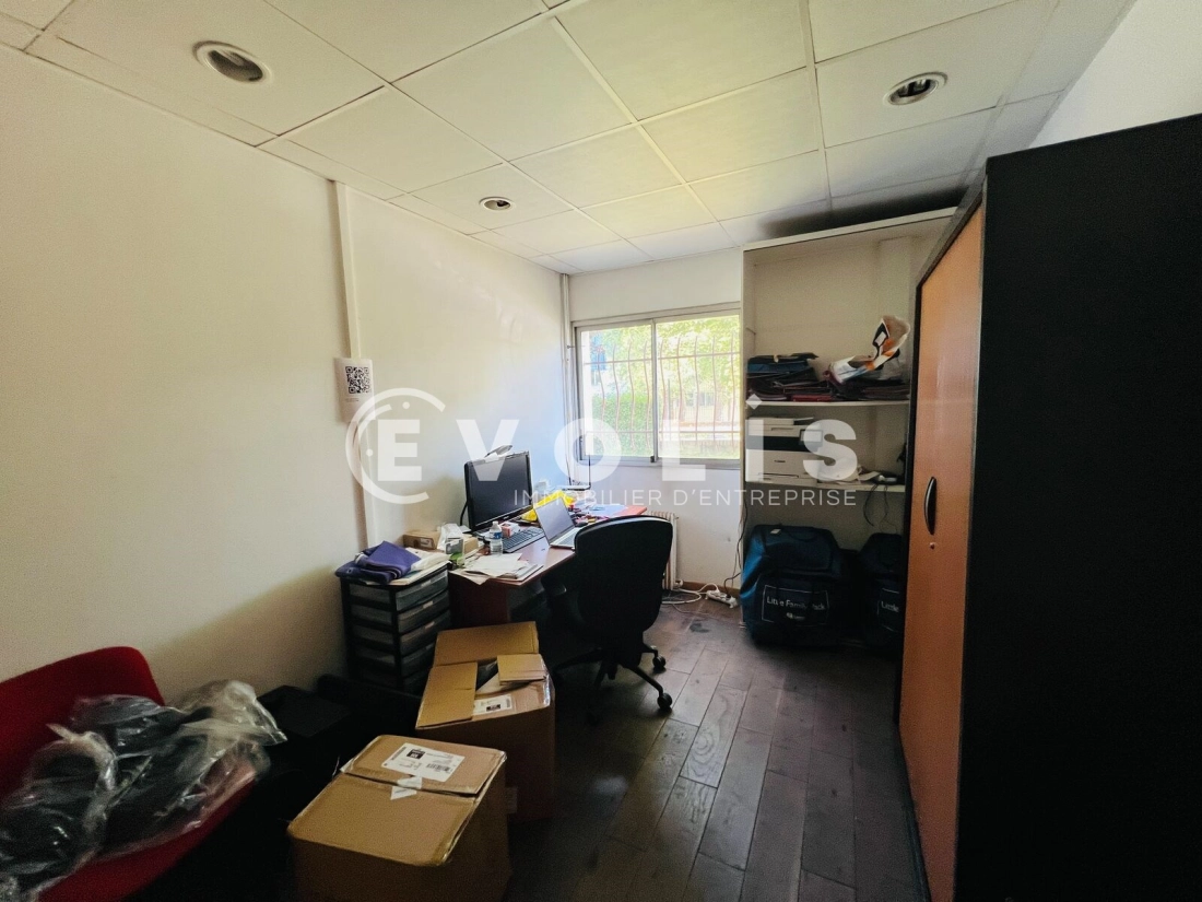 Photo 2 – location Entrepôts / activités	NOISY LE GRAND (93160)