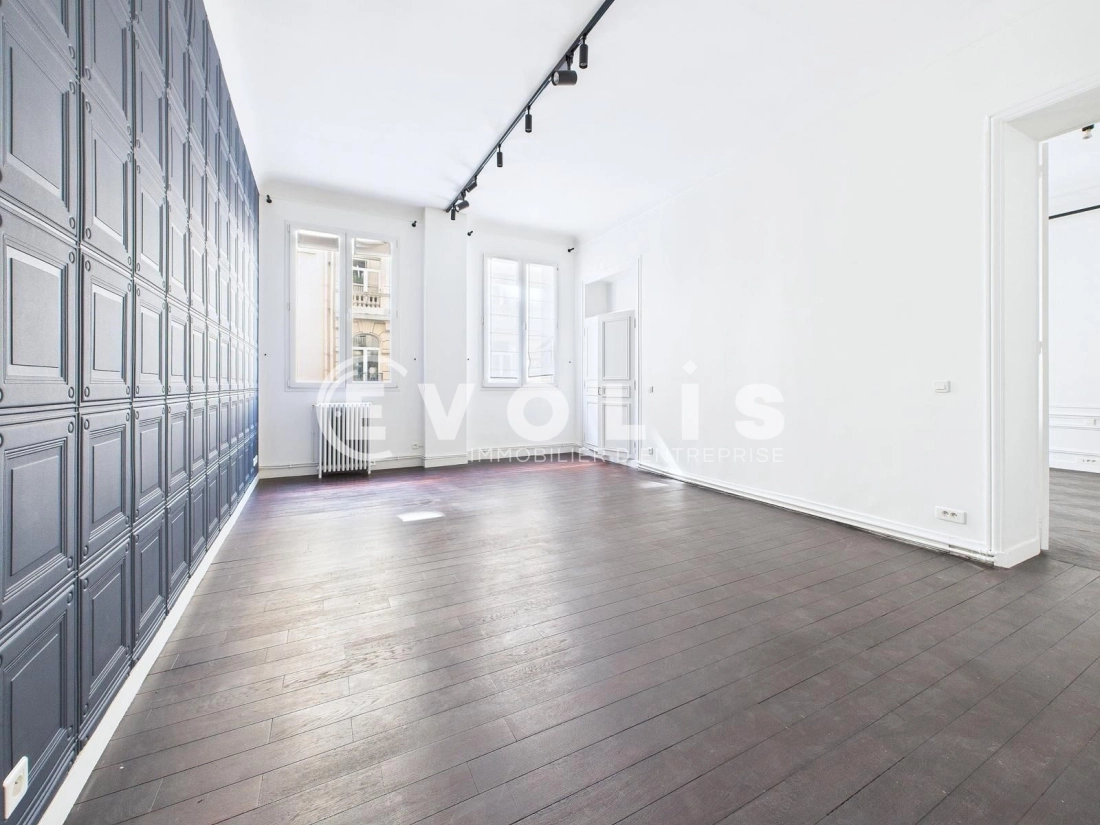 Photo 6 – vente bureaux	PARIS (75008)